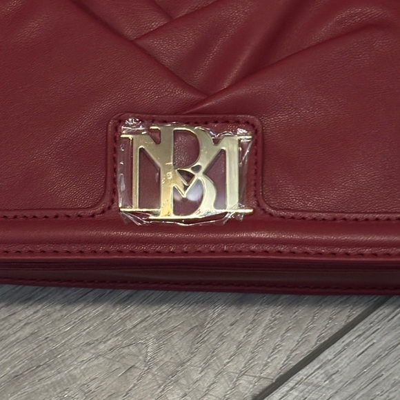 Badgley Mischka Red Crossbody Bag NWT - Picture 3 of 8